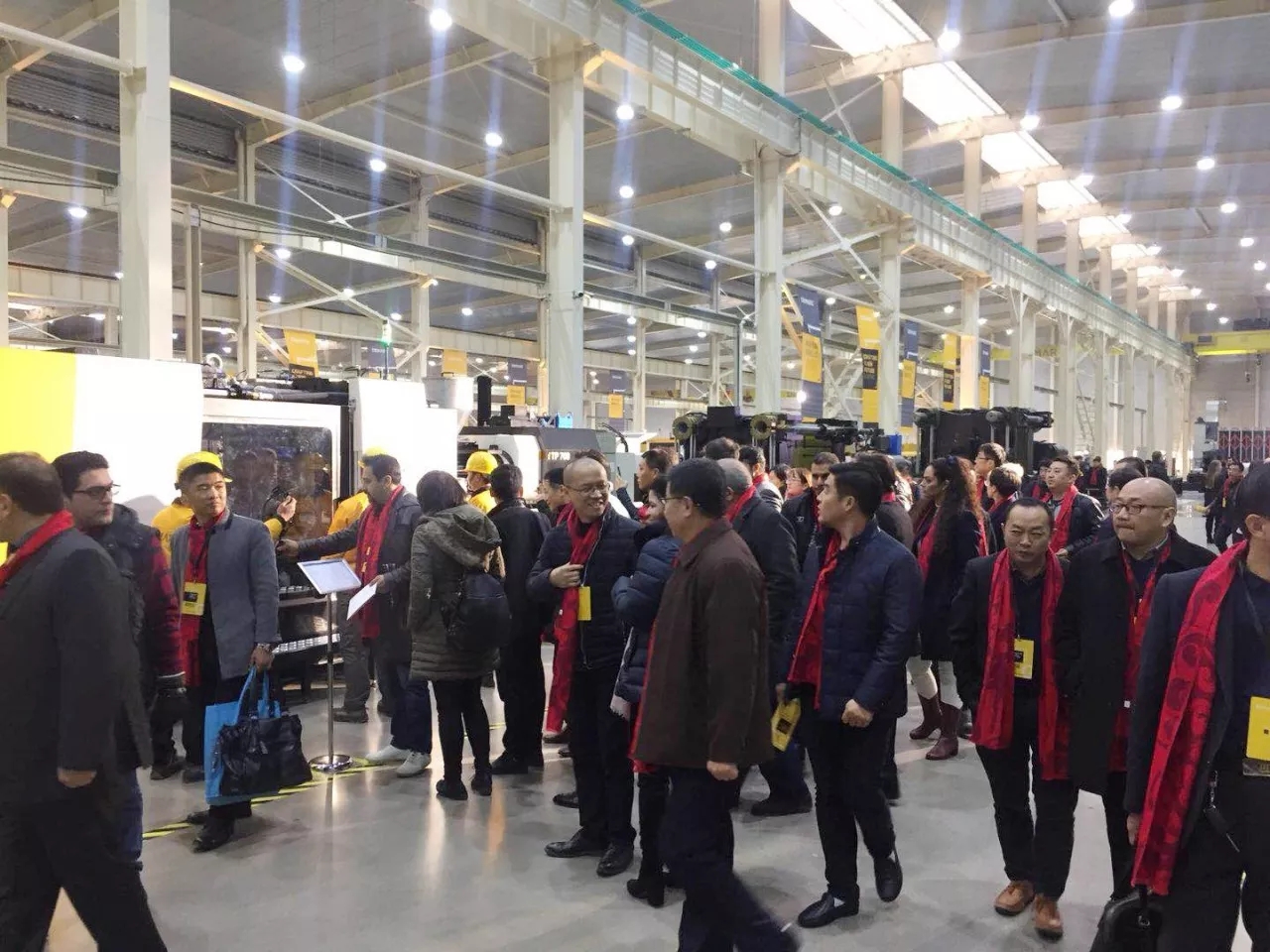 腾博会官网上演“两大喜”： 十周年庆+注塑智慧工厂完工